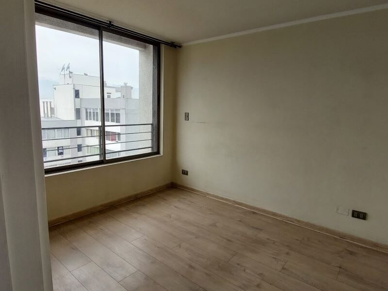 Departamento a pasos del metro Ecuador