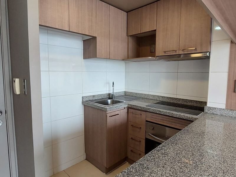 Departamento a pasos del metro Ecuador