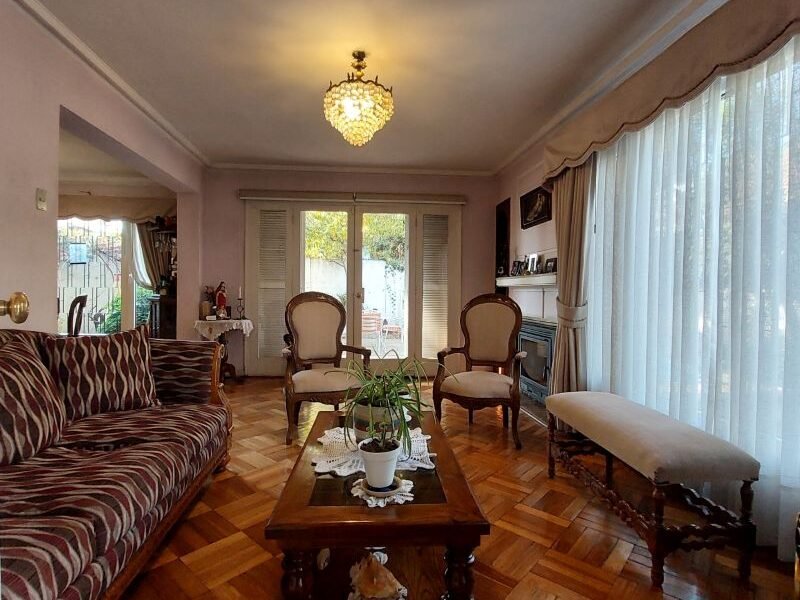 Linda y amplia casa en Ñuñoa/ Barrio residencial