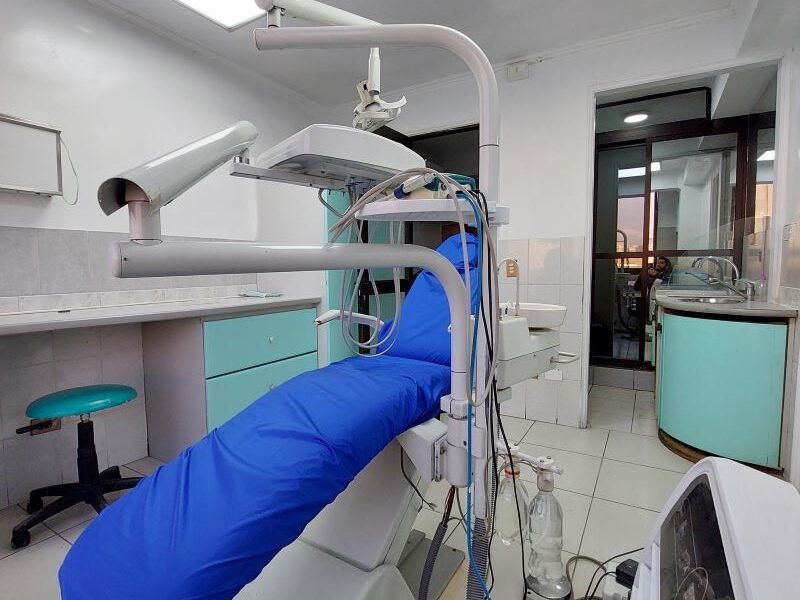 Oficina con estacionamiento