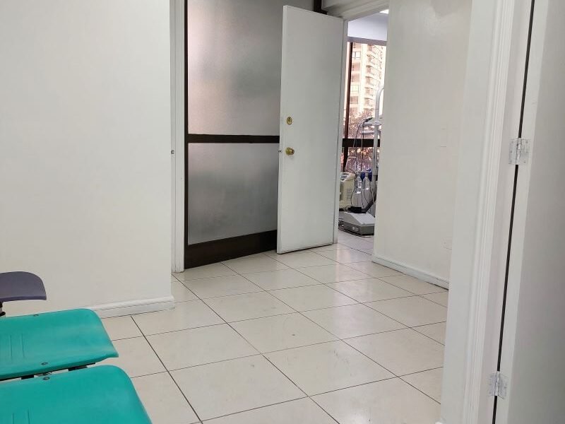 Se vende oficina pasos del metro Bellavista de La Florida