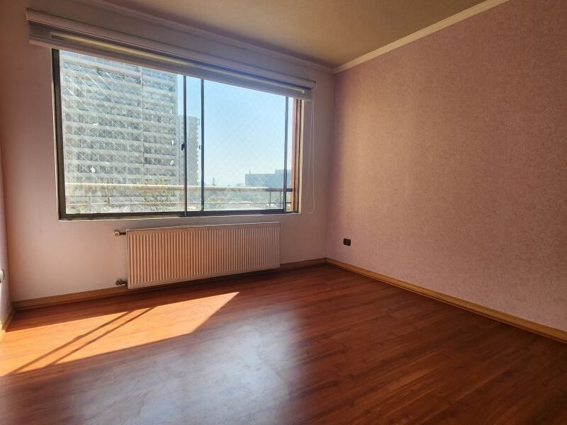 Bonito y amplio depto a pasos de Mall Florida Center