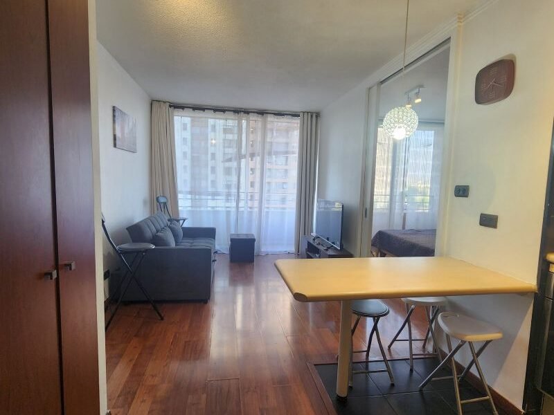 En arriendo bonito depto amoblado en Macul