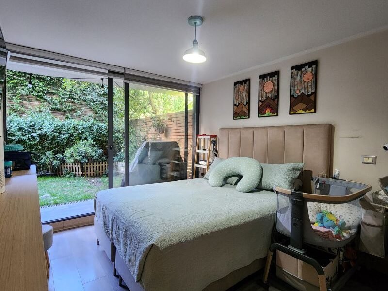 Departamento 2D/2B con Jardín Privado c/ 2 Estacionamientos