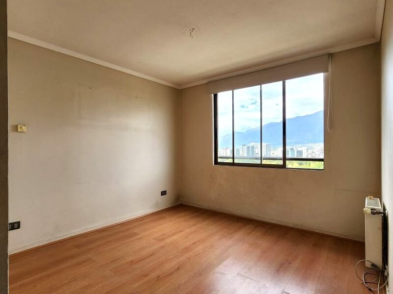 Amplio Depto/ Gran Conectividad y linda vista/ Estacionamiento y bodega